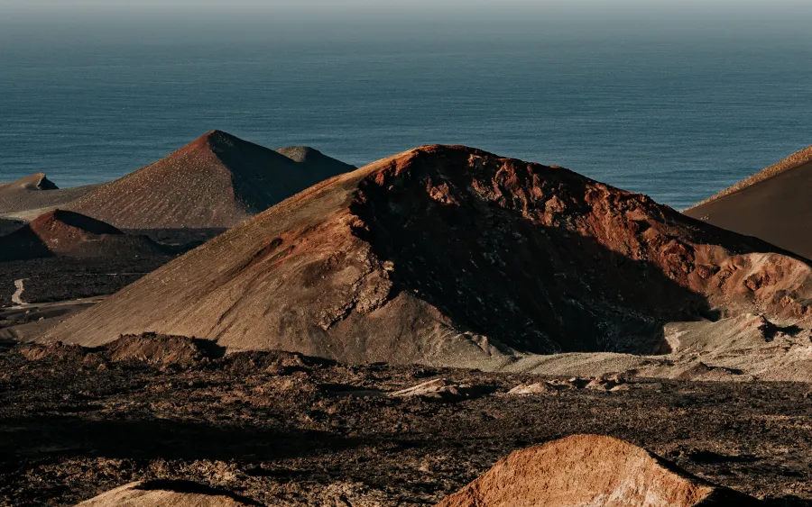 Montañas del Fuego Crater