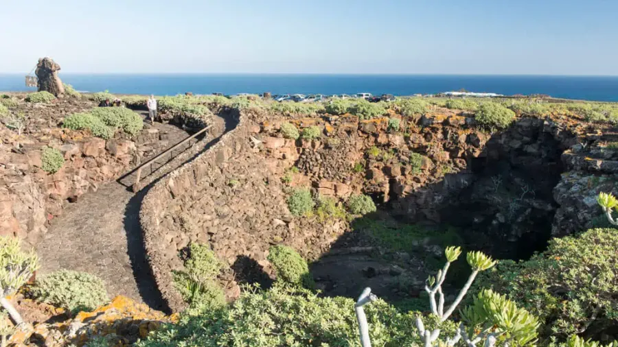 entrada-cueva-verdes