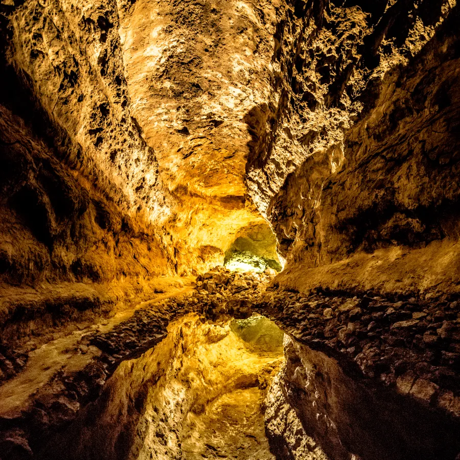 cueva de los verdes