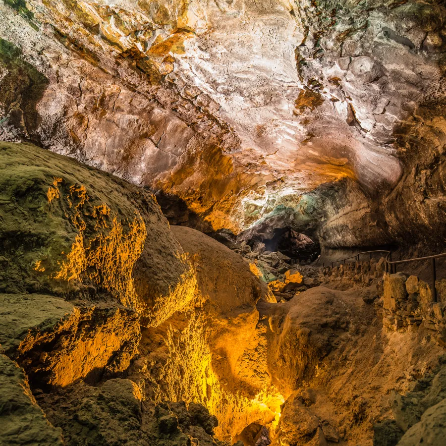 cueva de los verdes