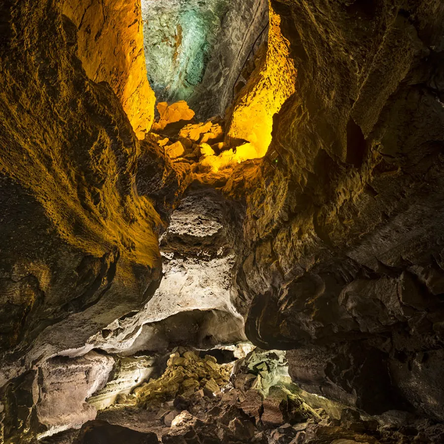 cueva de los verdes